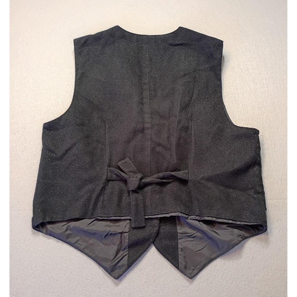 Karen‎ Scott Christmas Deer Vest Sz L Black Holiday Vest Pinecones Gold Accents - Picture 2 of 11